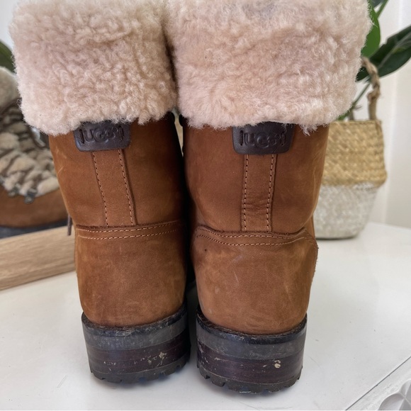 - ❄️UGG Australia Fraser Shearling Combat Lug Sole Rugged Leather boots. - Picture 6 of 13